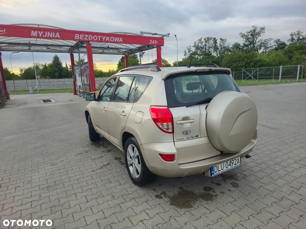 Toyota RAV4 2.0 VVT-i Prestige - 4