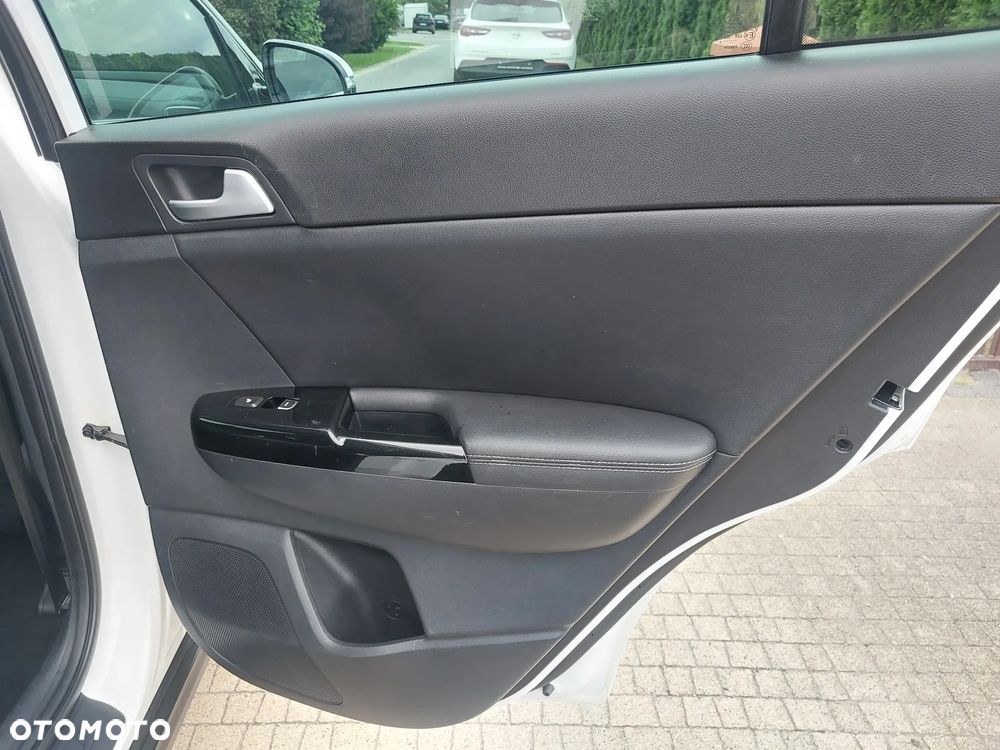 Kia Sportage 1.7 CRDI 2WD Edition 7 - 28