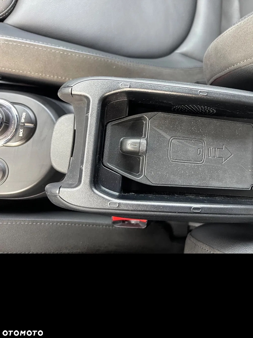 MINI Cooper SE Electric Trim - 27
