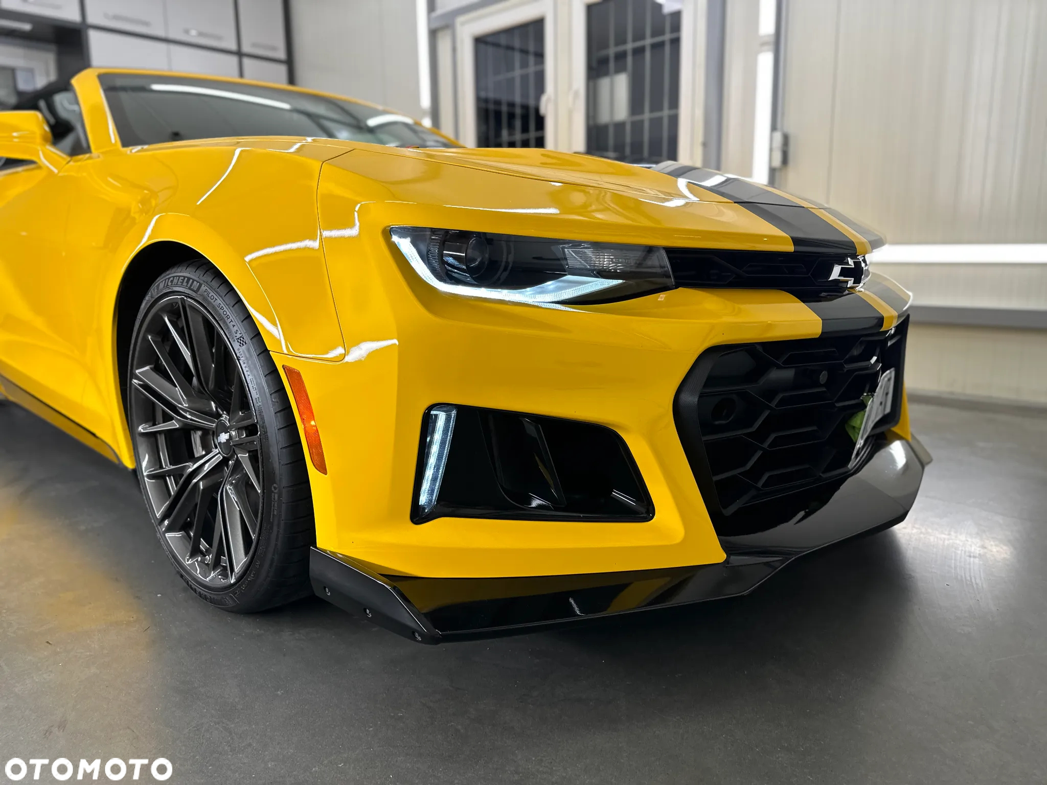 Chevrolet Camaro - 15