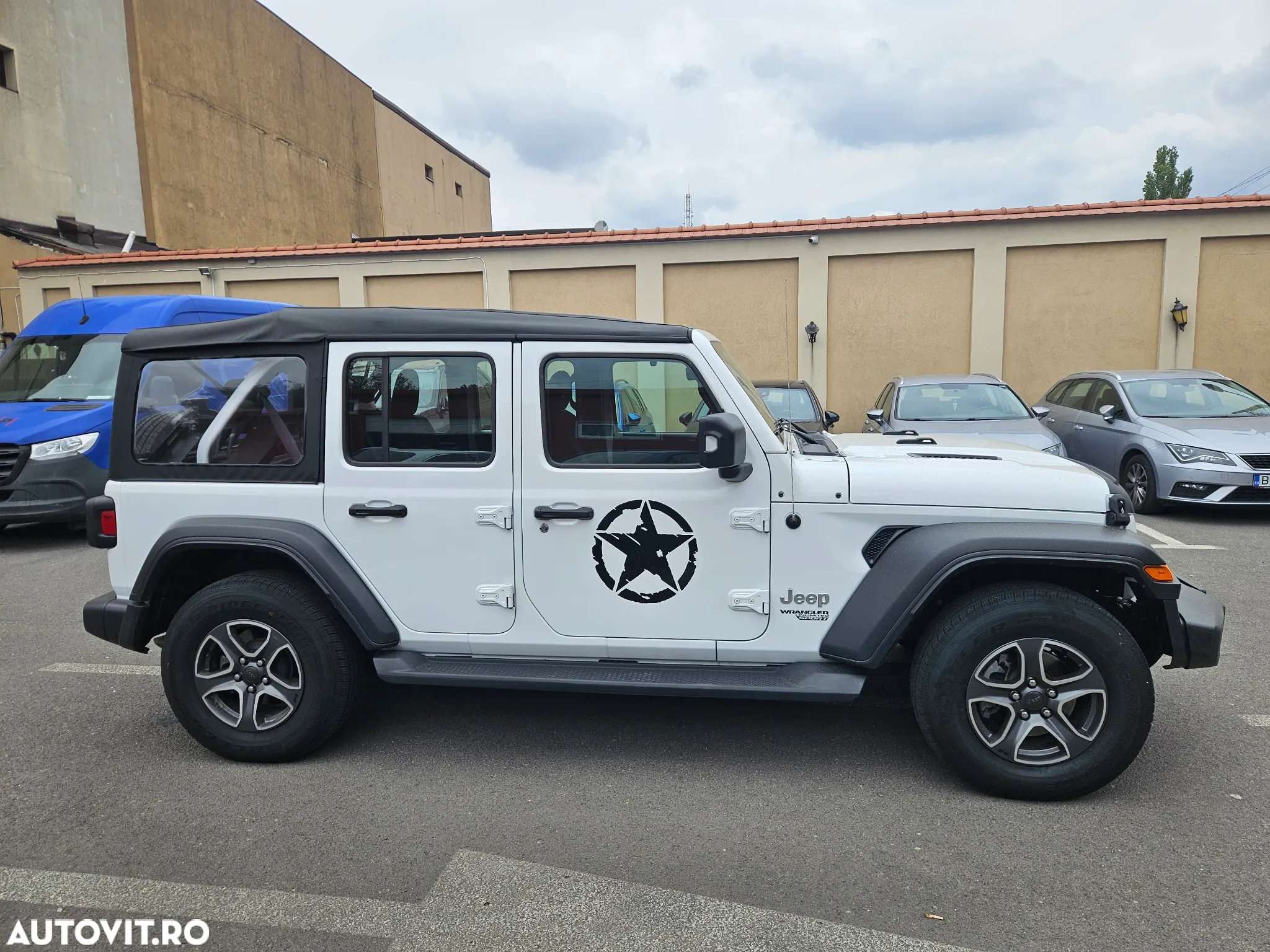 Jeep Wrangler - 5
