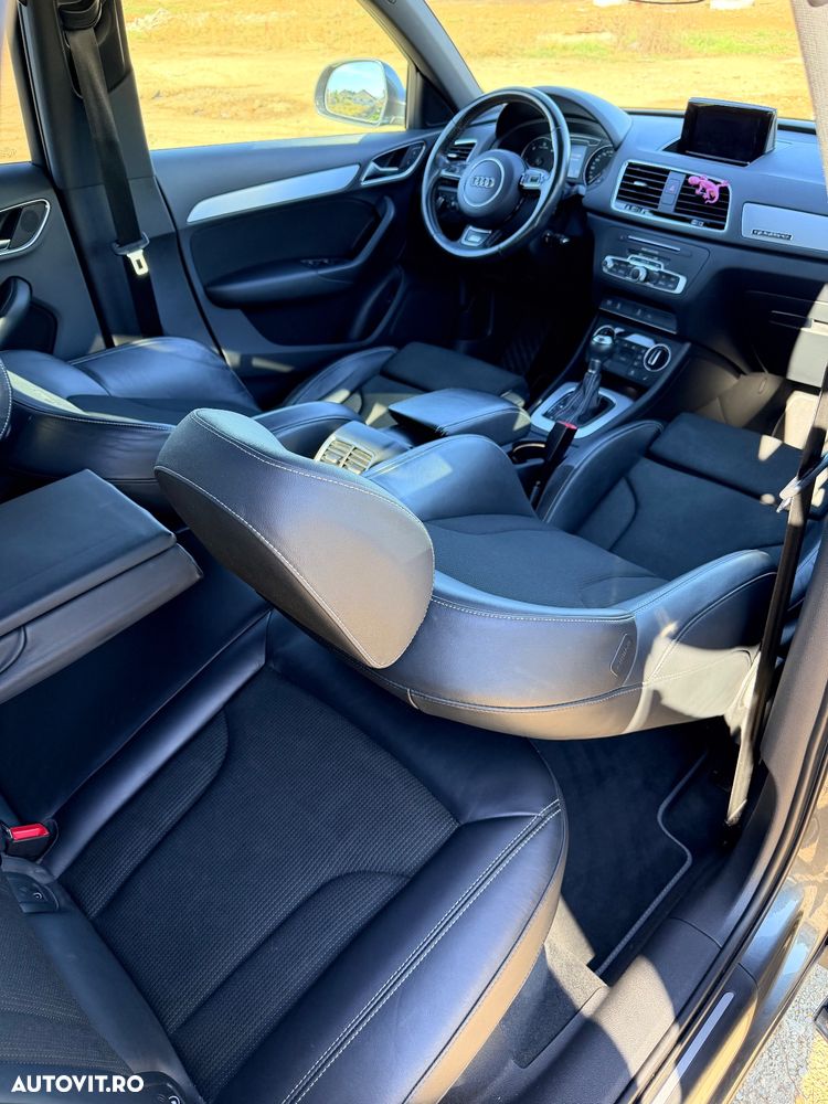 Audi Q3 2.0 TDI Quattro Stronic Design - 5