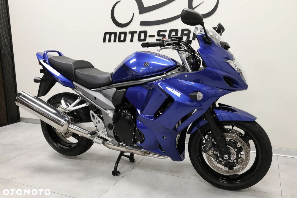 Suzuki GSX - 4