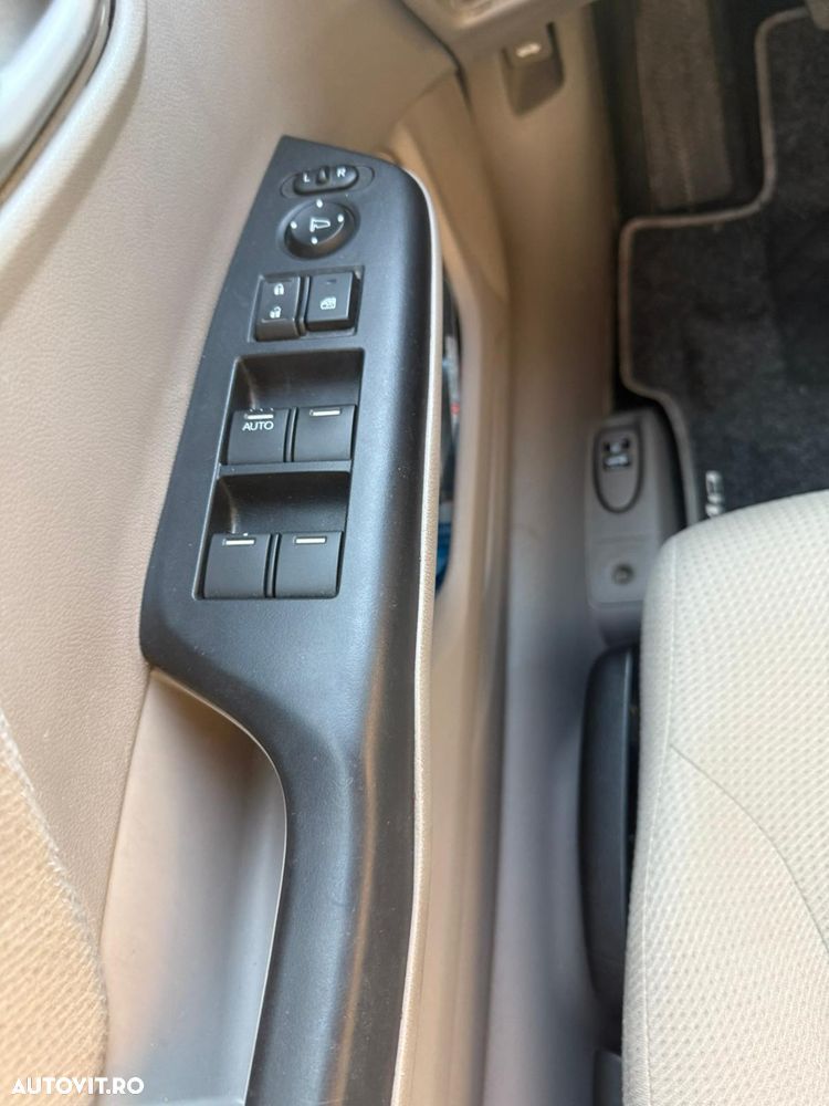 Honda Civic 1.8 i-VTEC MT Executive - 7