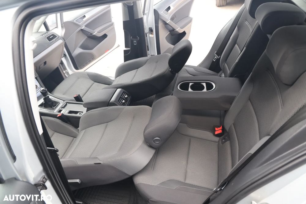 Volkswagen Golf 1.6 TDI SCR Comfortline - 10