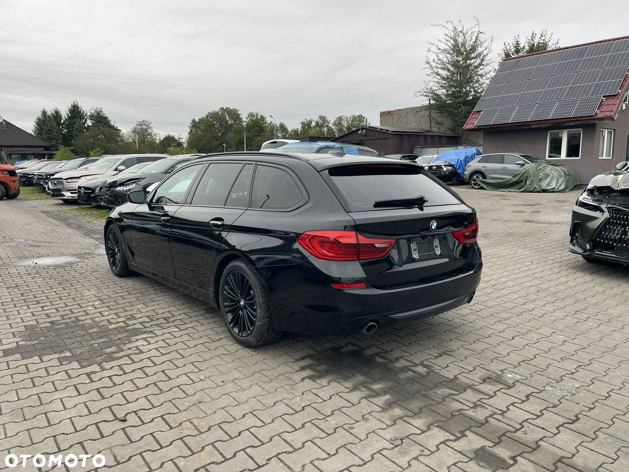 BMW Seria 5 530d xDrive Touring Sport Line - 2