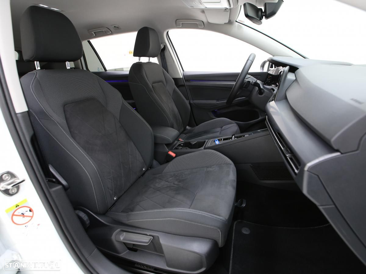 VW Golf Variant 2.0 TDi SCR DSG Comfortline - 12