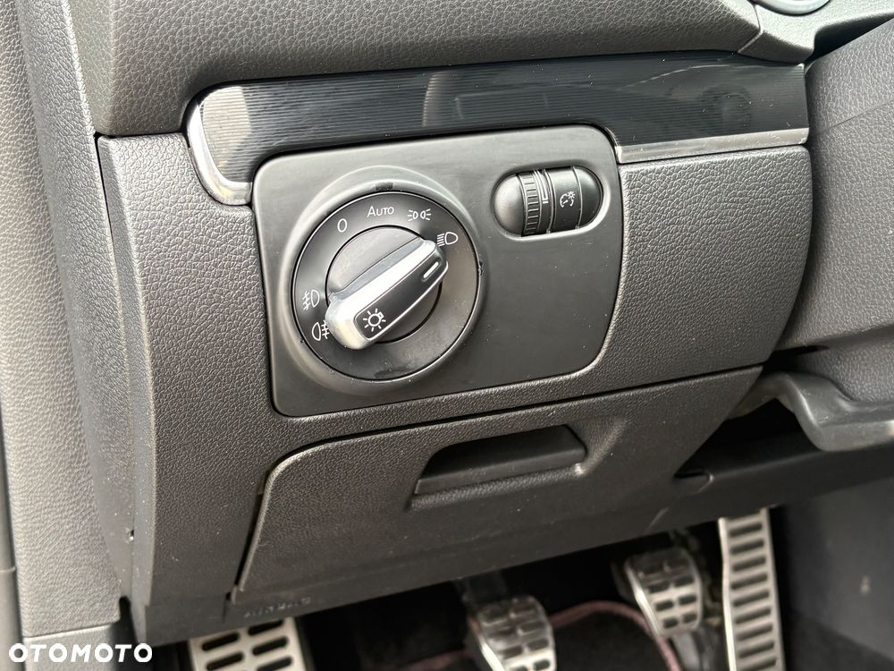 Volkswagen Golf 2.0 GTI - 19
