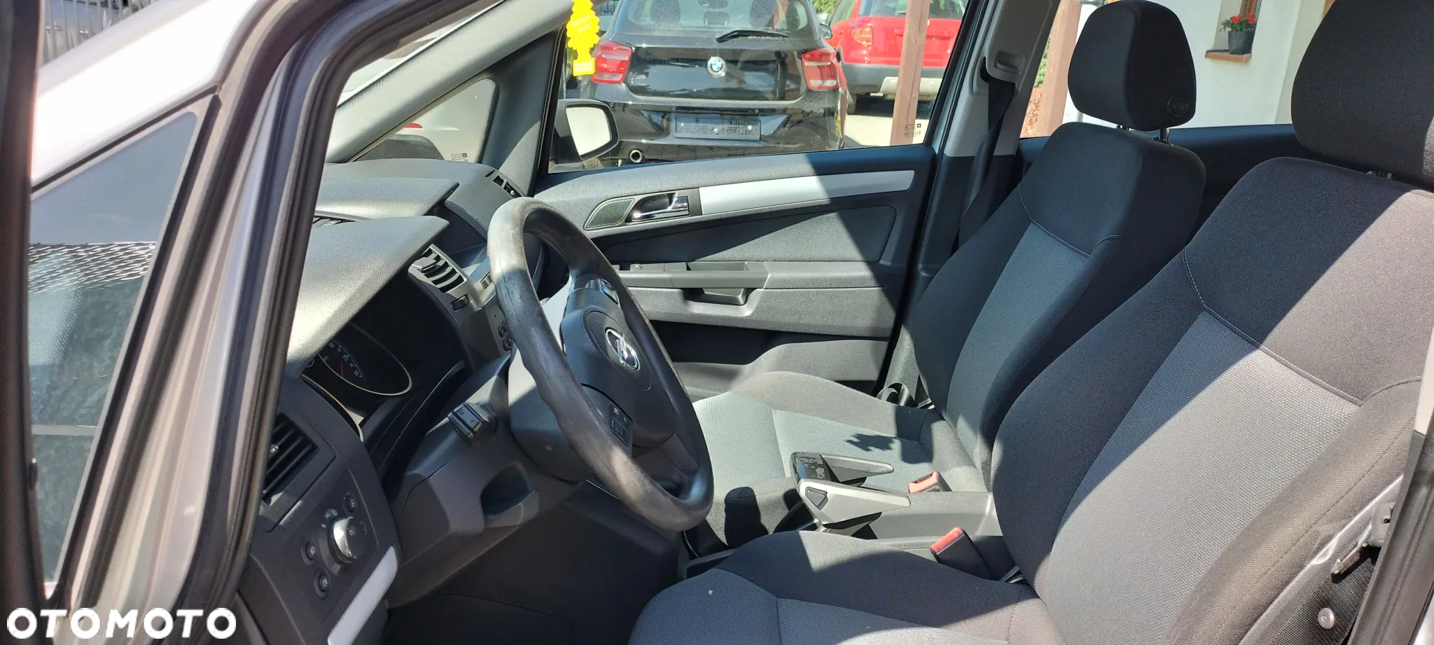 Opel Zafira - 12