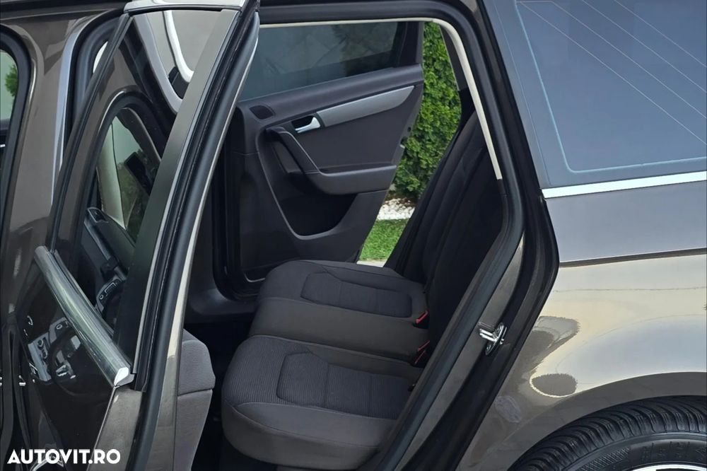 Volkswagen Passat 2.0 TDI BlueMotion Technology Business Edition - 15