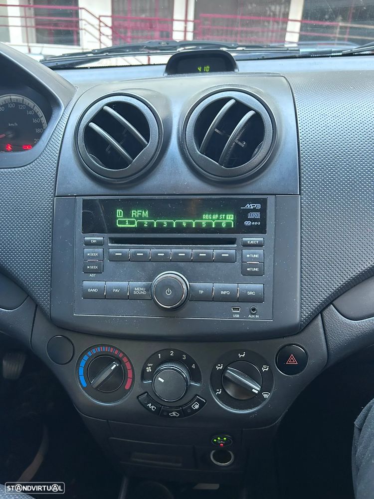 Chevrolet Aveo 1.2 LS Bi-Fuel - 10