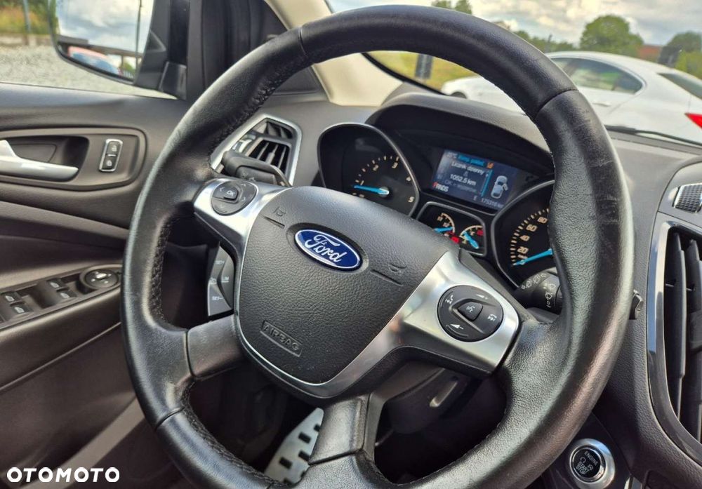 Ford Kuga - 17