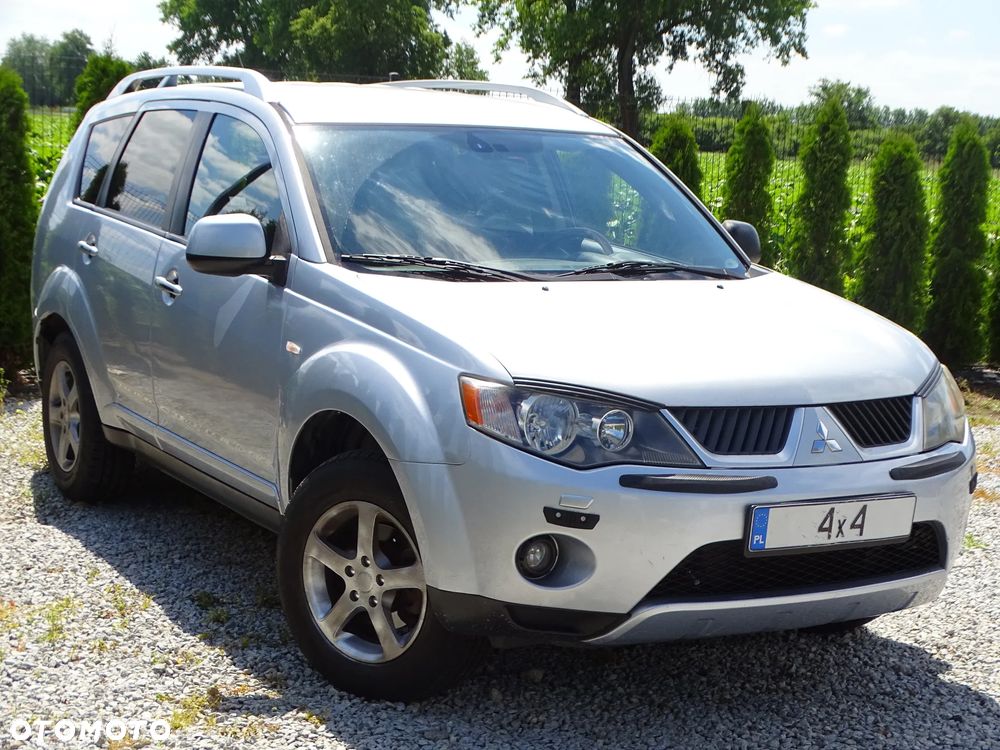 Mitsubishi Outlander 2.0 DID Instyle - 4