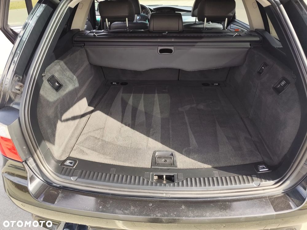 BMW Seria 5 530d Sport-Aut Edition Lifestyle - 15
