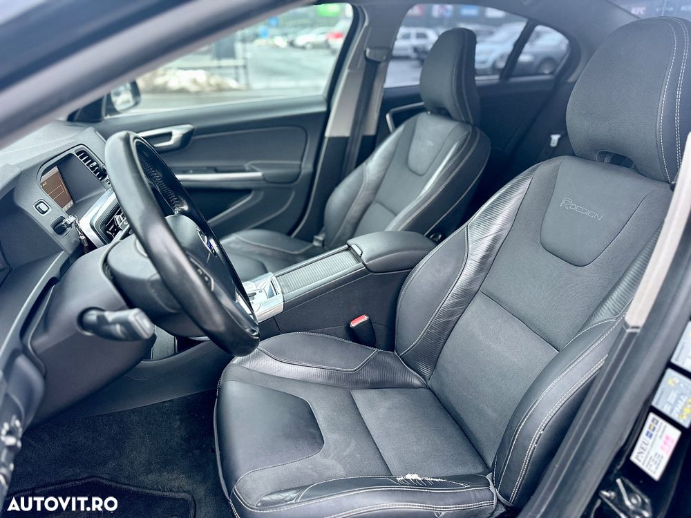 Volvo S60 D5 AWD Geartronic RDesign - 11