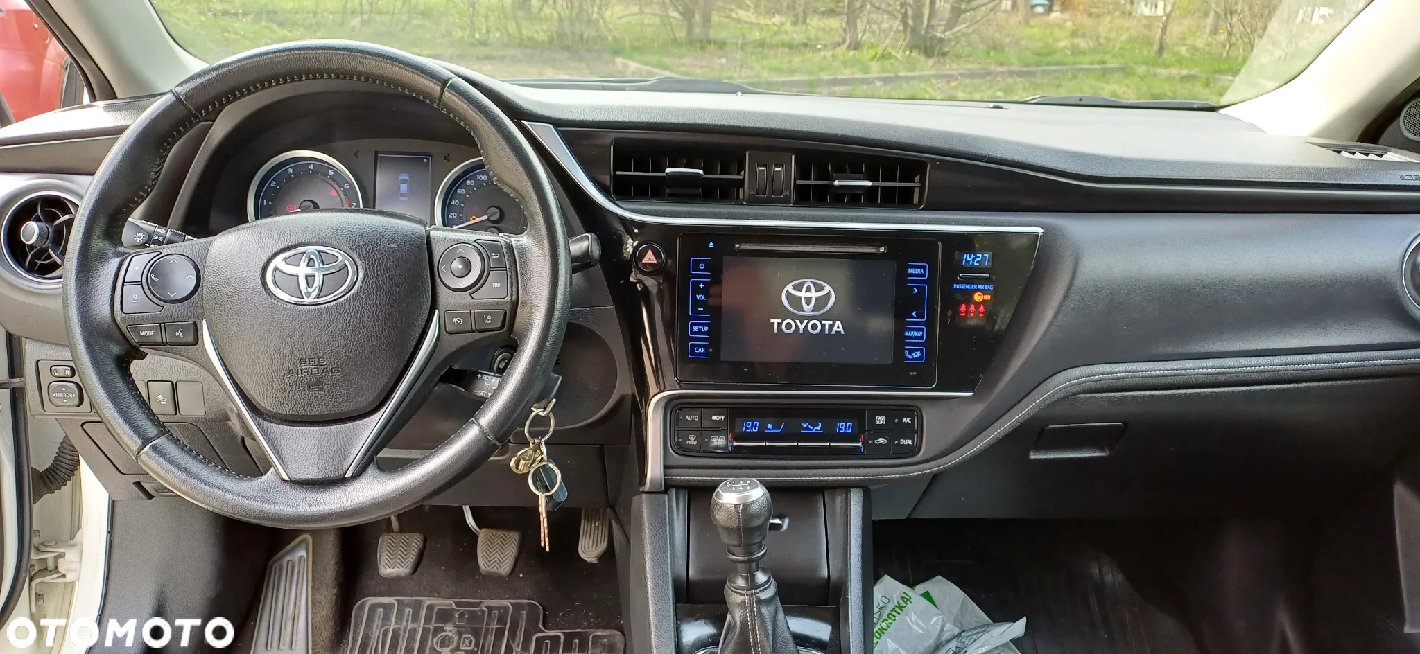 Toyota Corolla 1.6 Executive - 5