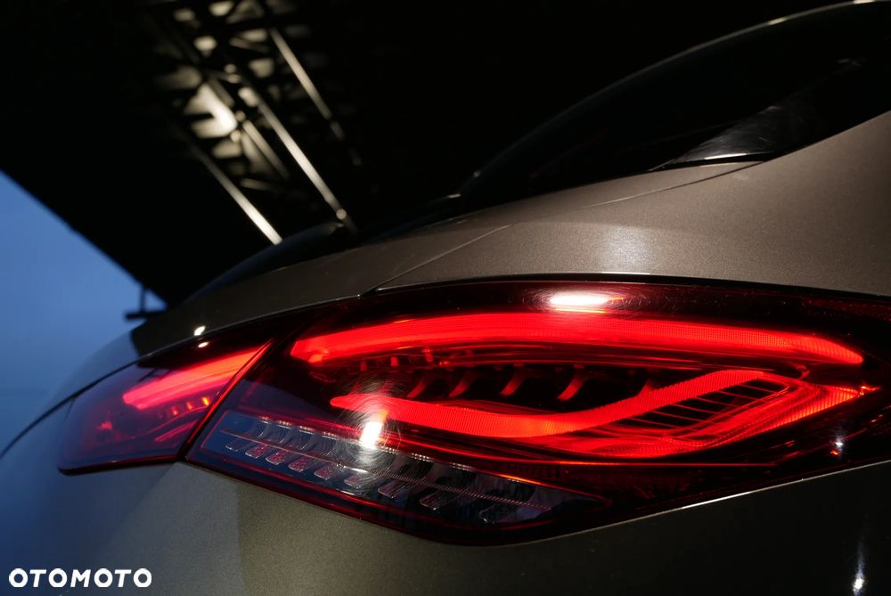 Mercedes-Benz CLA 200 7G-DCT Progressive - 37