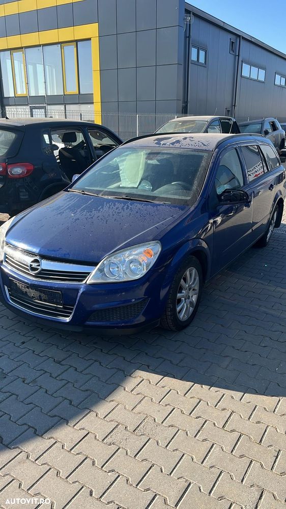 Dezmembram Opel Astra H 1.9 diesel din 2007 - 1