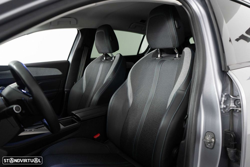 Peugeot 308 1.2 PureTech Allure EAT8 - 8