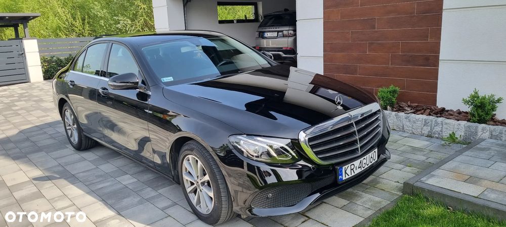 Mercedes-Benz Klasa E 220 d 4-Matic 9G-TRONIC - 2