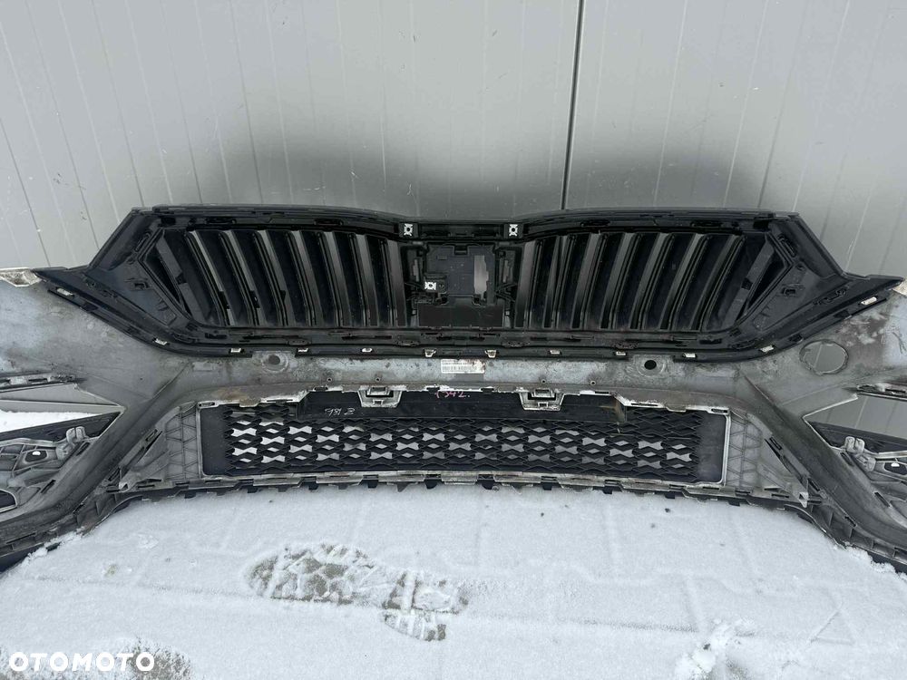 Skoda Octavia IV RS Zderzak Przód Przedni PDC SPRYSK RADAR LB9A 20-24 - 8