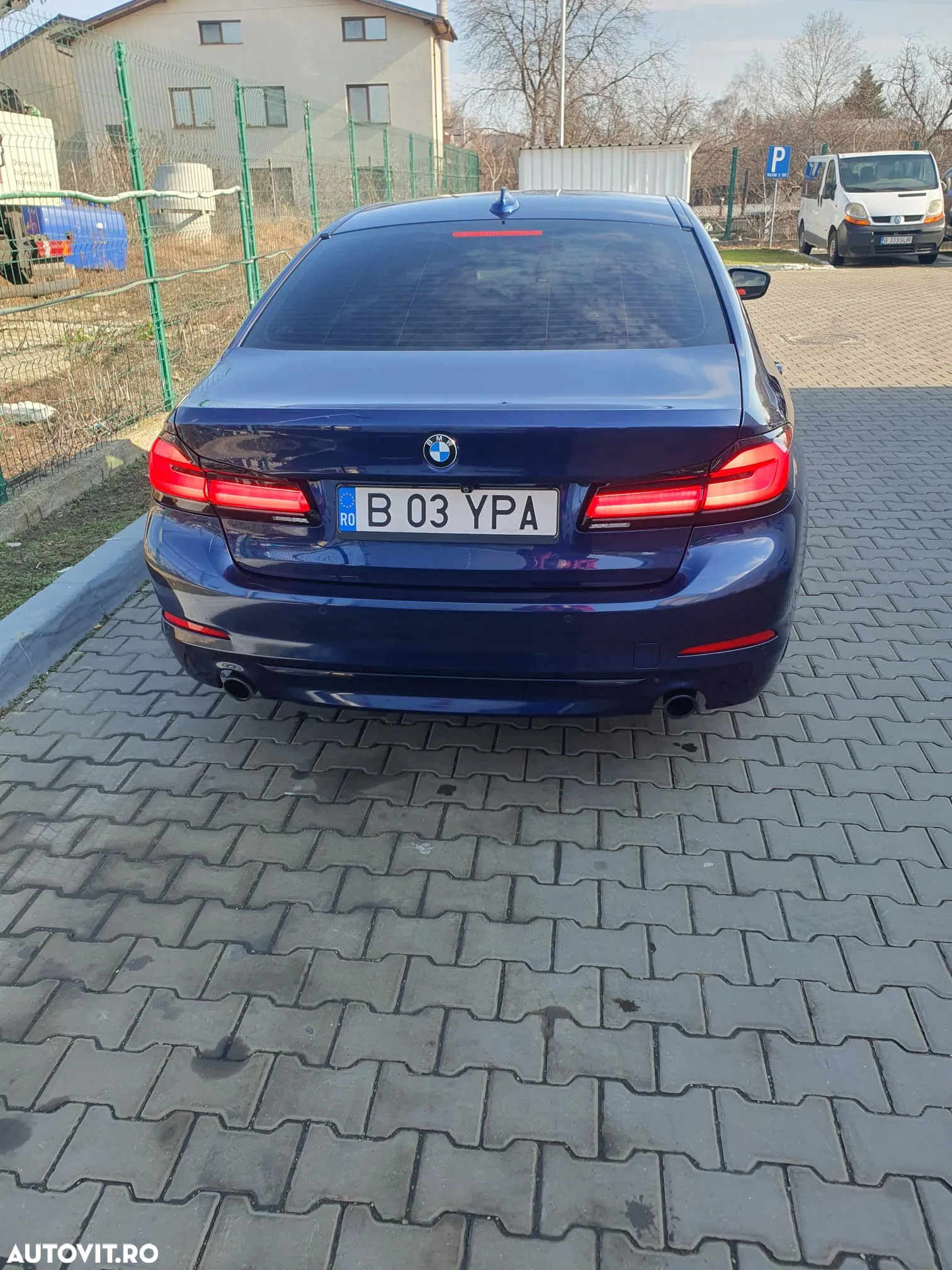 BMW Seria 5 530i AT - 3