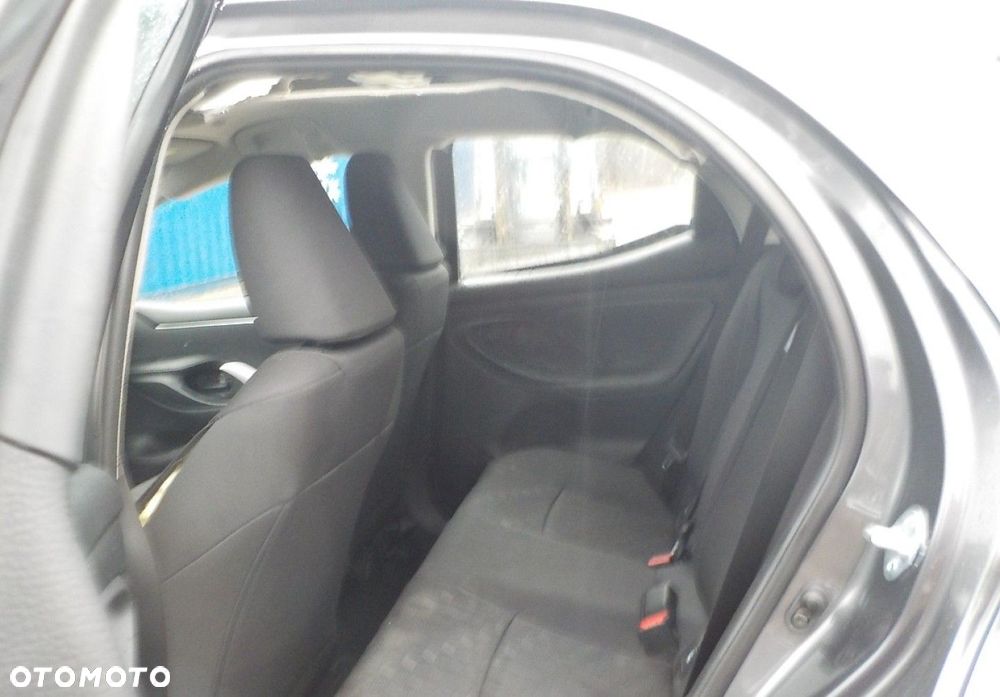Toyota Yaris - 31
