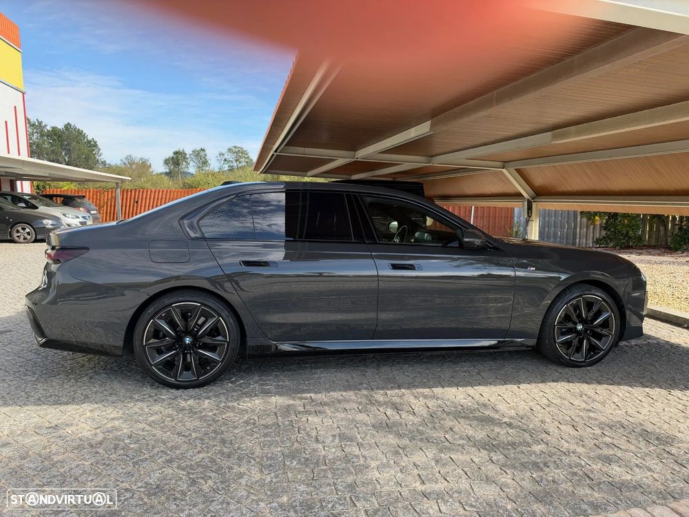 BMW i7 eDrive50 Pack Desportivo M Pro - 5