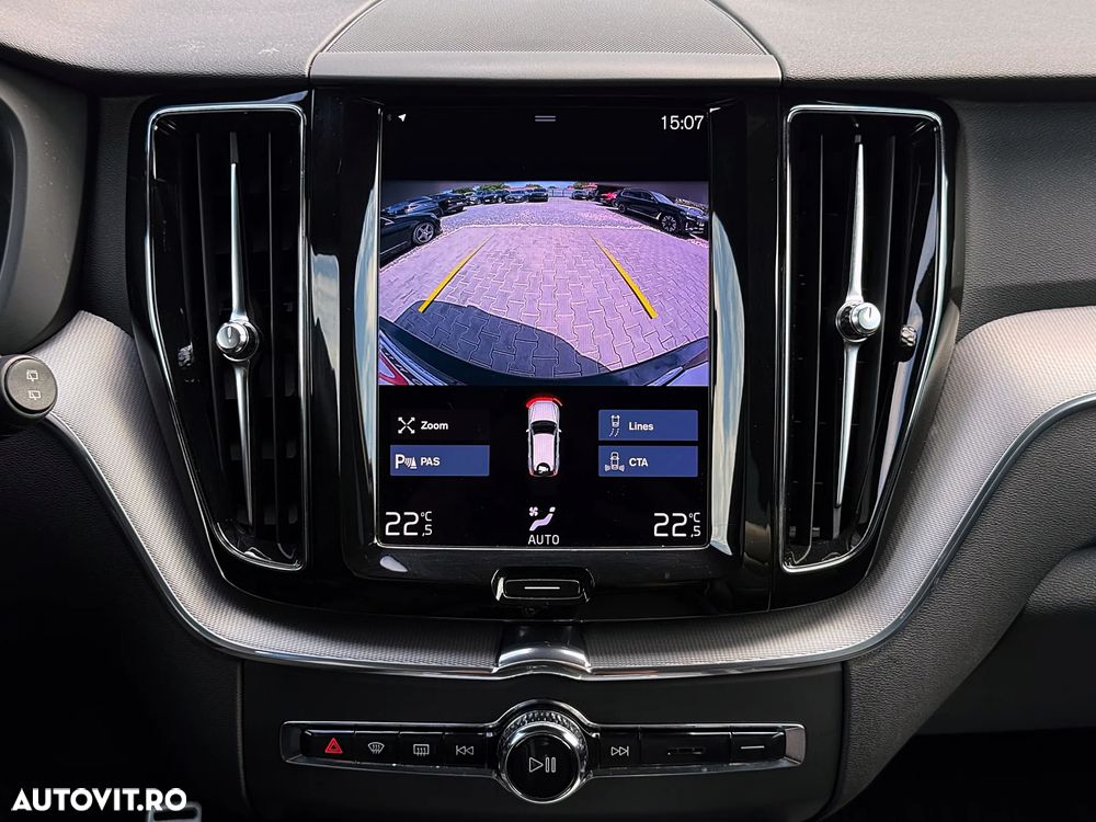 Volvo XC 60 B4 D AWD Geartronic RDesign - 29
