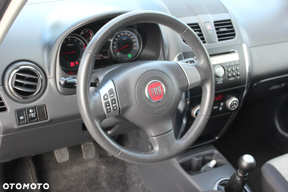 Fiat Sedici 1.6 16V 4x4 Lounge - 13
