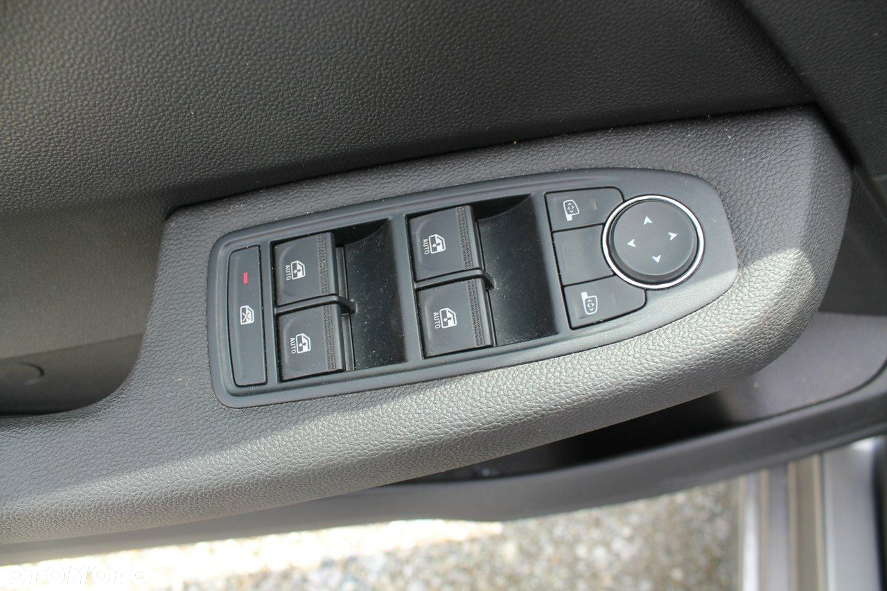 Renault Clio - 17