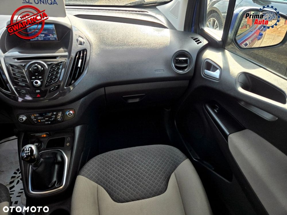 Ford Tourneo Courier - 30