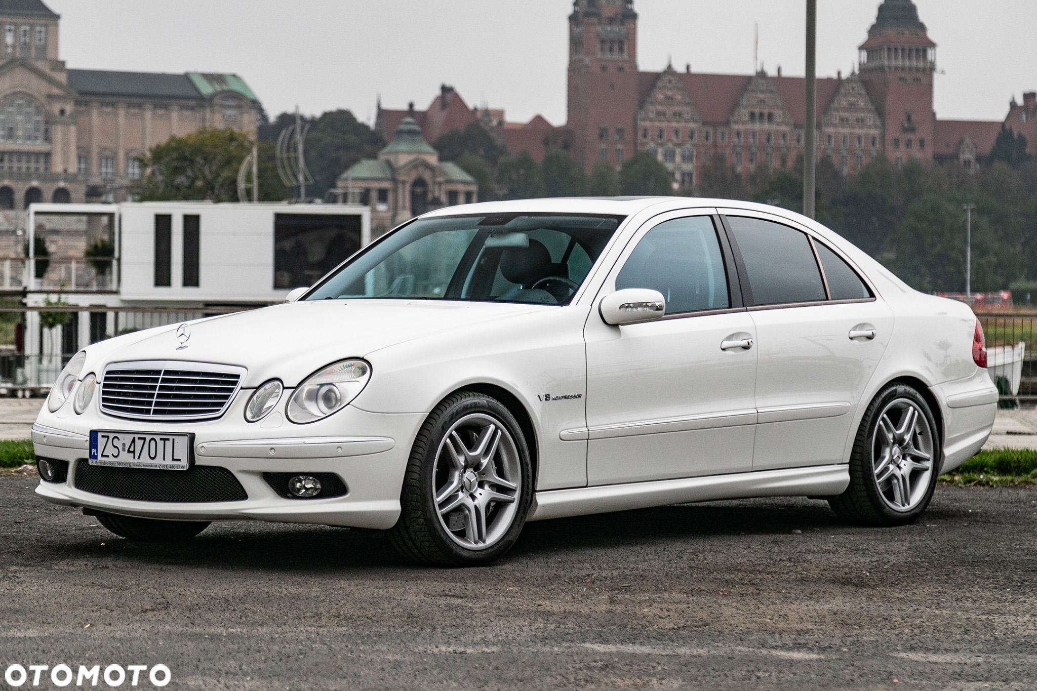 Mercedes-Benz Klasa E 55 AMG - 1
