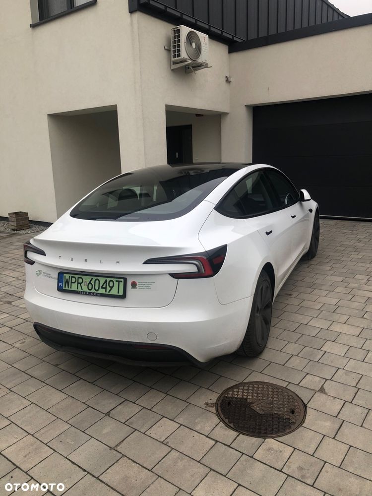 Tesla Model 3 Standard Reichweite Plus Hinterradantrieb - 2
