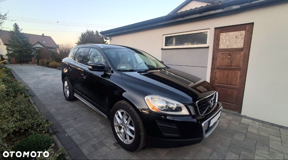 Volvo XC 60 2.4D AWD Momentum - 2
