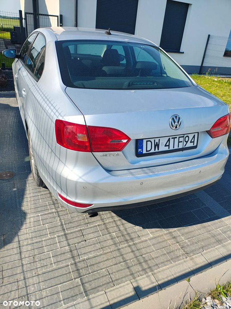Volkswagen Jetta 1.2 TSI Comfortline - 2