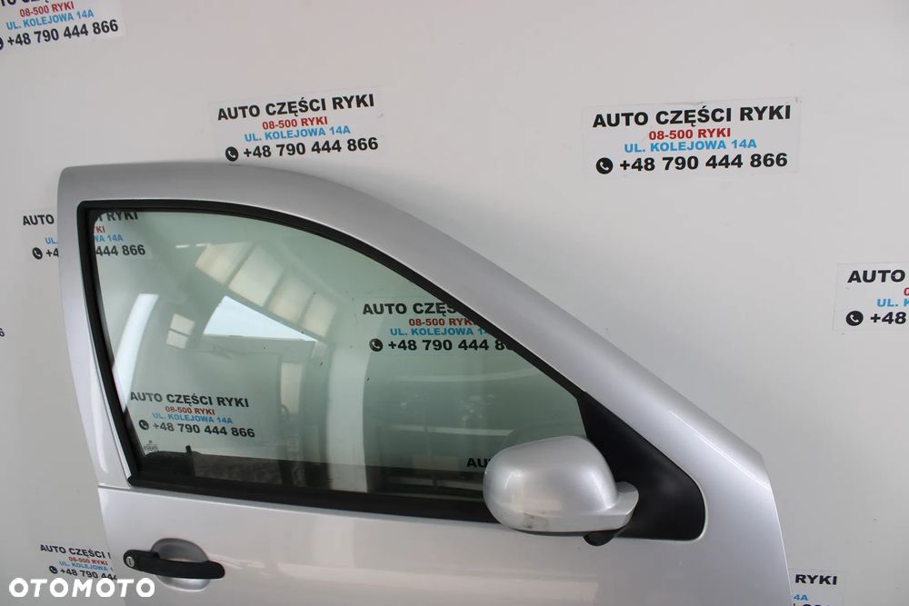 VW Golf IV Bora Drzwi Prawy Przód LA7W - 2