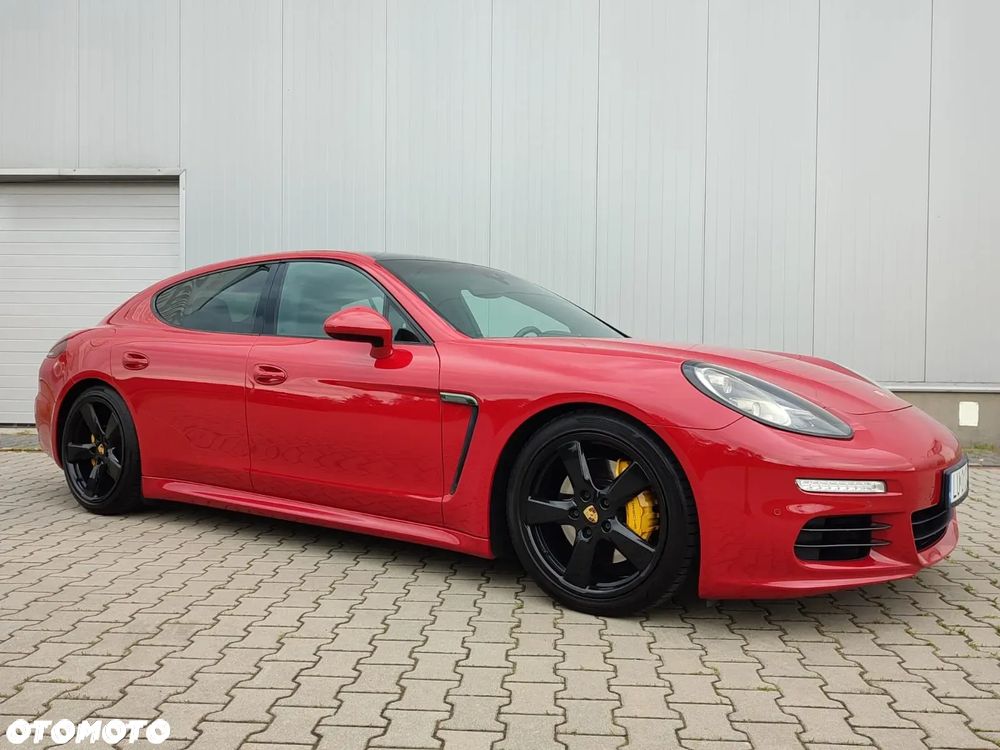Porsche Panamera 4S - 1