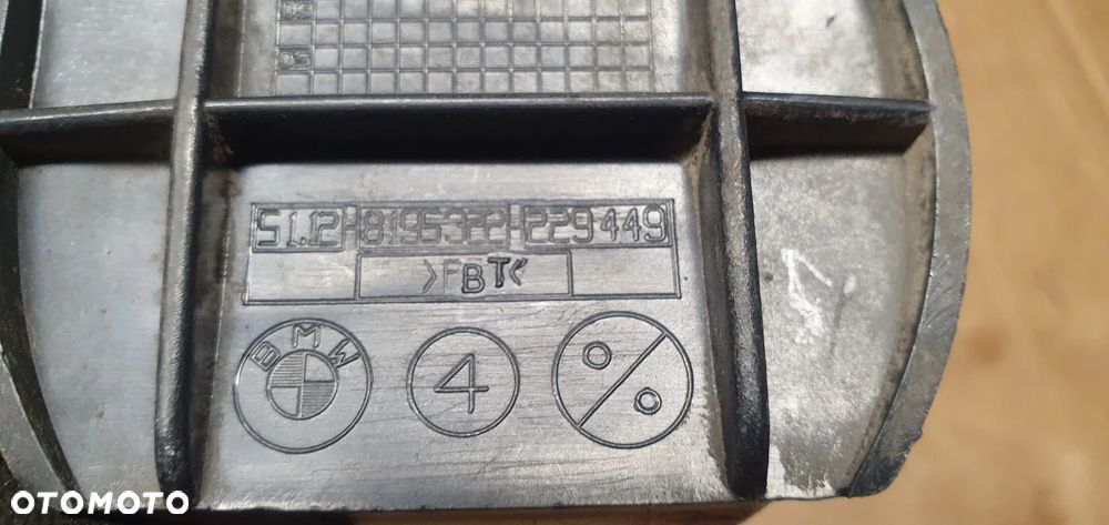 Ślizg zderzaka prawy tył BMW E46 Sedan 8195322 - 5