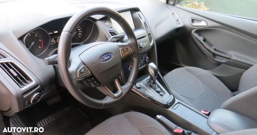 Ford Focus - 7