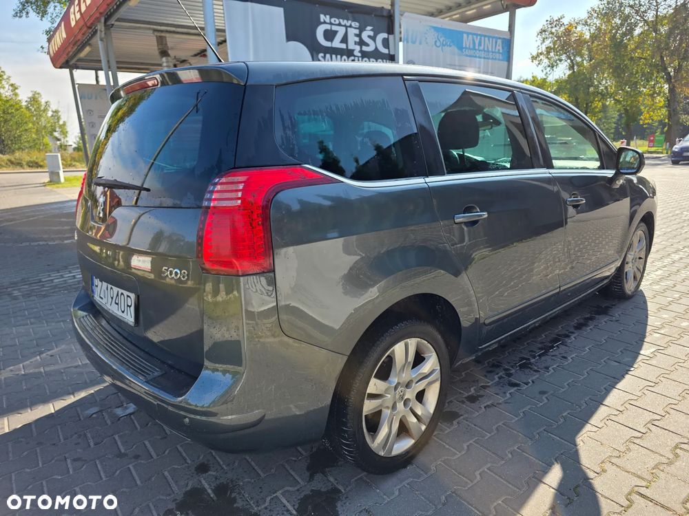 Peugeot 5008 1.6 HDi Premium - 4