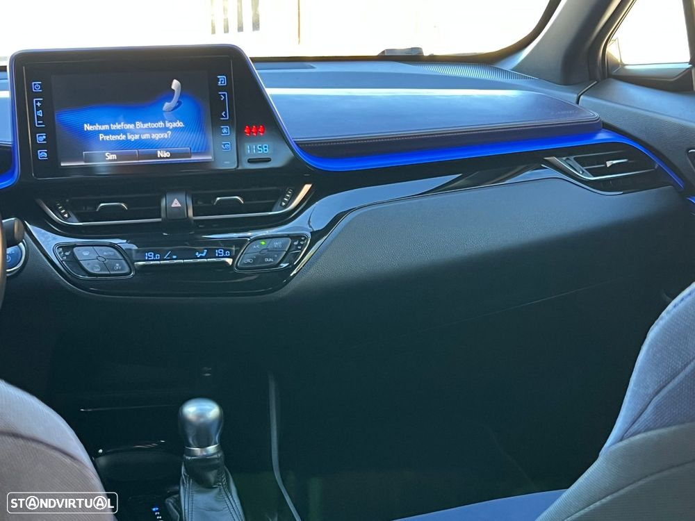 Toyota C-HR 1.8 HSD Exclusive - 31
