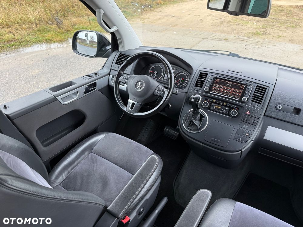 Volkswagen Multivan - 18