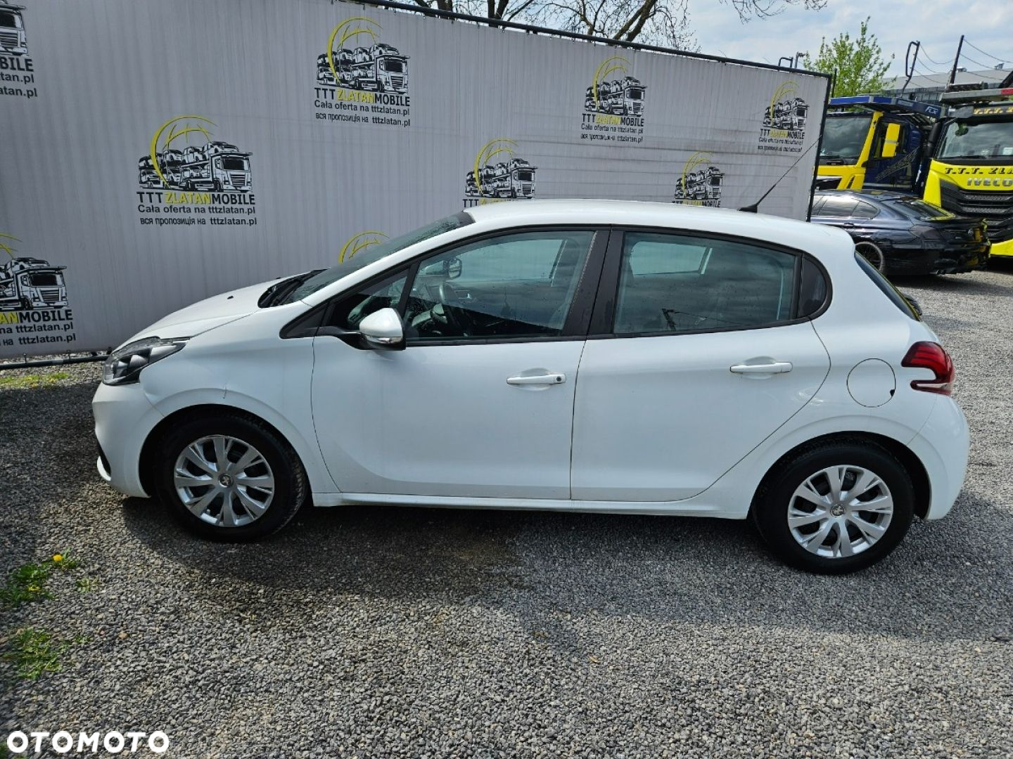 Peugeot 208 - 13