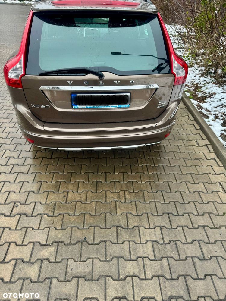 Volvo XC 60 D4 AWD Base - 11