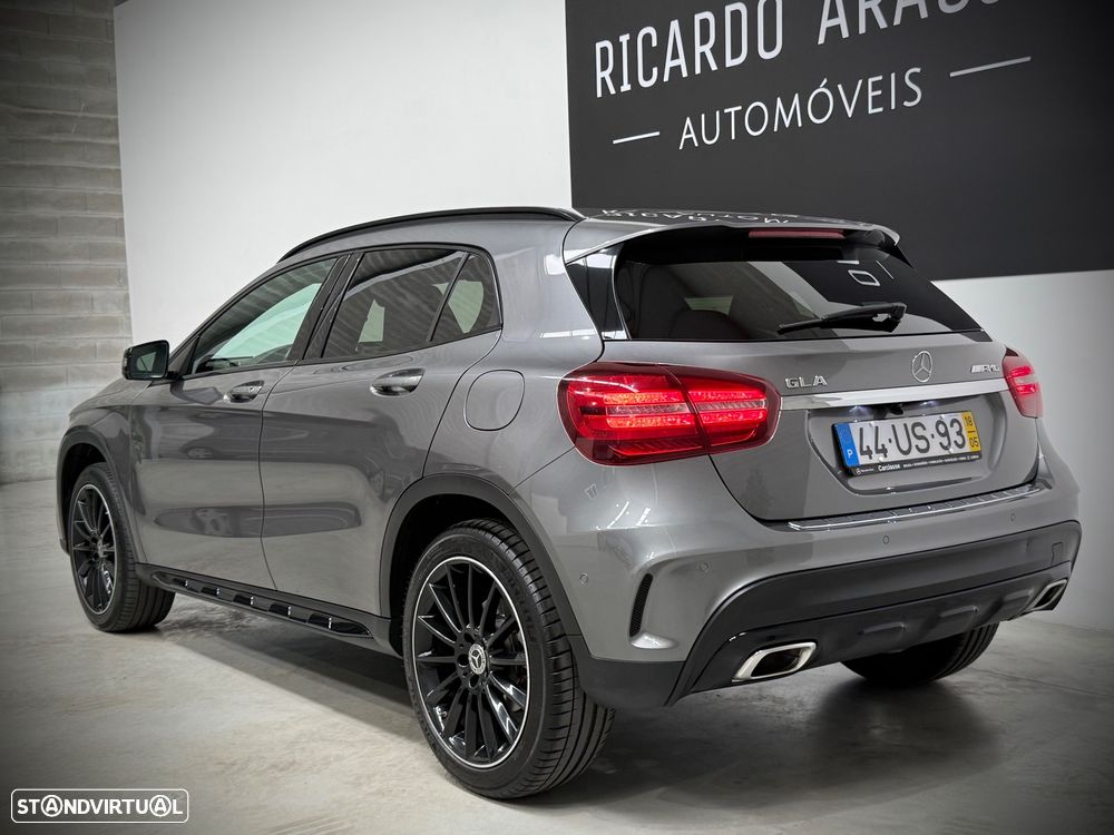 Mercedes-Benz GLA 180 d AMG Line - 52