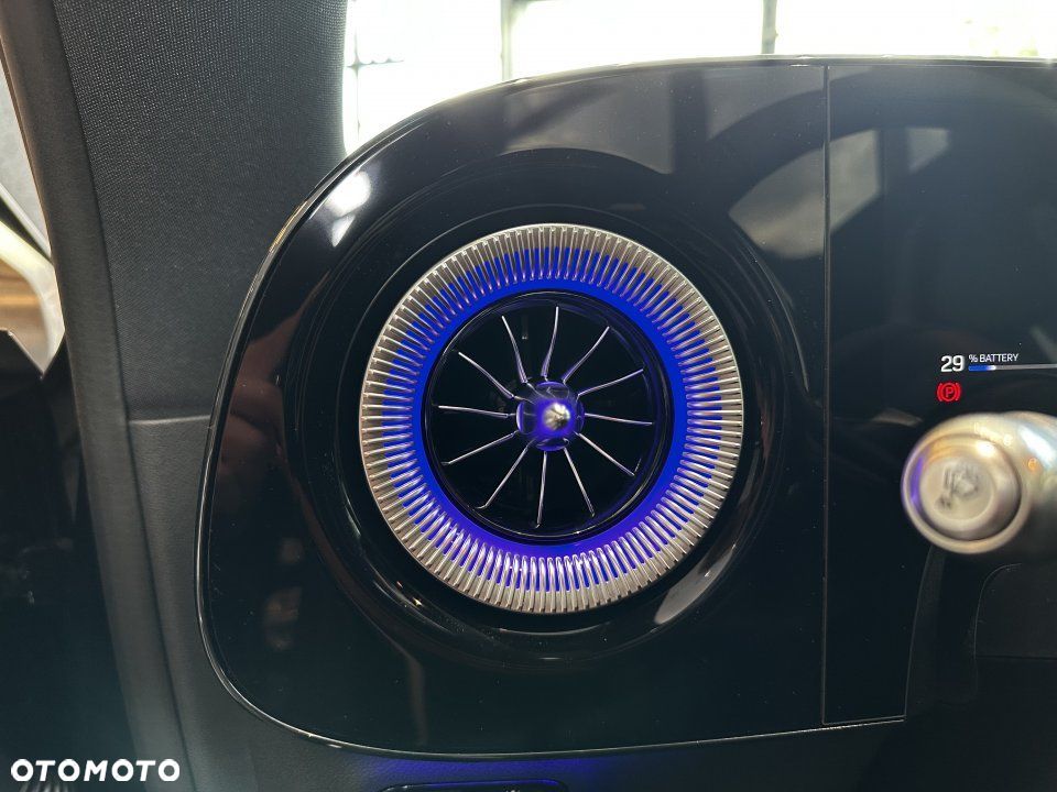 Mercedes-Benz CLA - 7