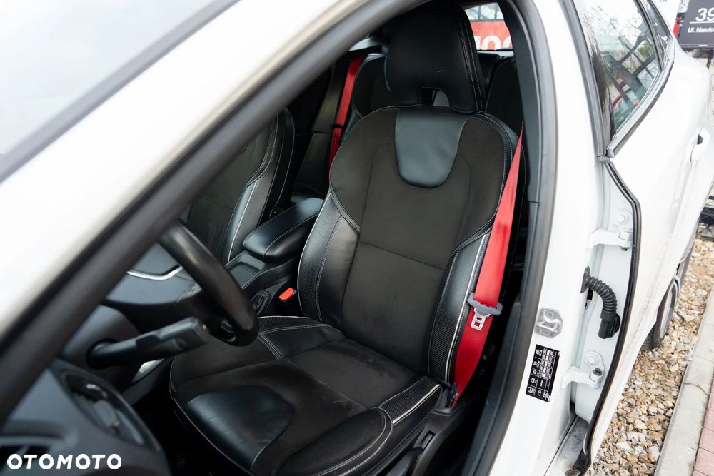 Volvo V40 T5 Geartronic RDesign - 9