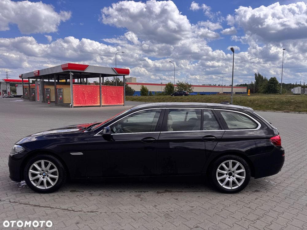 BMW Seria 5 525d xDrive Sport-Aut Luxury Line - 10