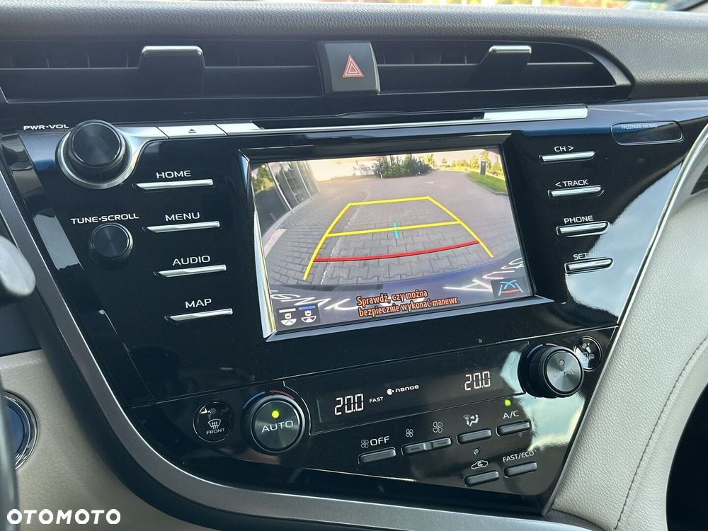 Toyota Camry 2.5 Hybrid Comfort CVT - 19